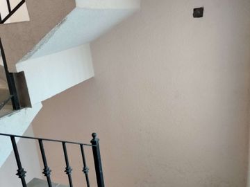 VENTA Casa Nueva, 3 o 4 recamaras, 2 estacionamientos, cisterna, 3 niveles.