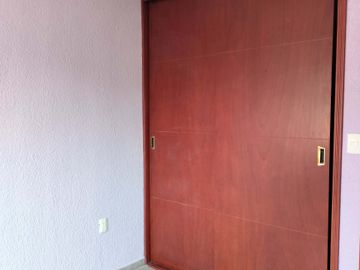 VENTA Casa Nueva, 3 o 4 recamaras, 2 estacionamientos, cisterna, 3 niveles.
