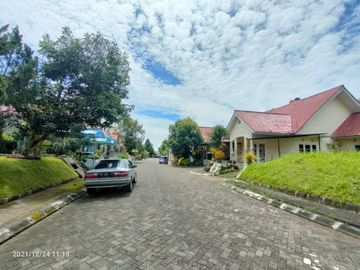 Tanah dalam perumahan merapi view jakal km 9