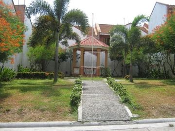 Kassel Villas Townhouse for Sale 15 mins to SM Fairview