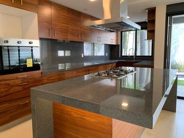 Casa en Privada en Jardines de Delicias, Cuernavaca, Morelos CAEN-976-Cp*
