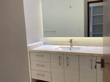 Casa en Privada en Jardines de Delicias, Cuernavaca, Morelos CAEN-976-Cp*