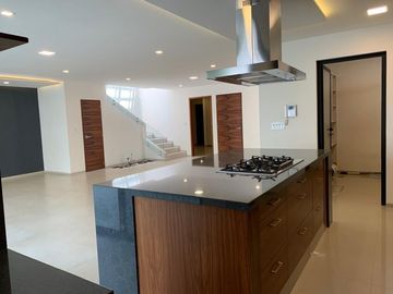 Casa en Privada en Jardines de Delicias, Cuernavaca, Morelos CAEN-976-Cp*