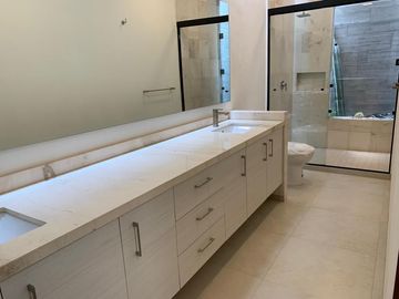 Casa en Privada en Jardines de Delicias, Cuernavaca, Morelos CAEN-976-Cp*