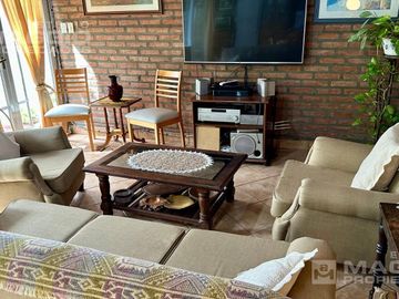 VENTA CASA 6 AMBIENTES