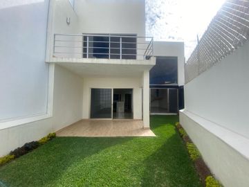 en privada a una cuadra de la avenida San Diego