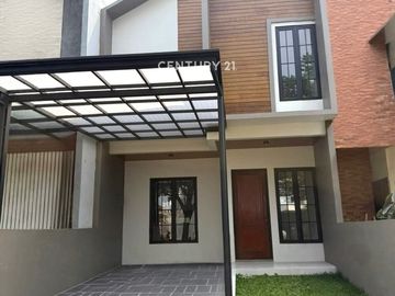 Di Sewakan Rumah Baru Siap Huni Di Discovery Bintaro 10785
