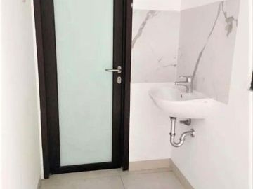 Disewakan Ruko di Kemang Jakarta Selatan Kondisi Unfurnished