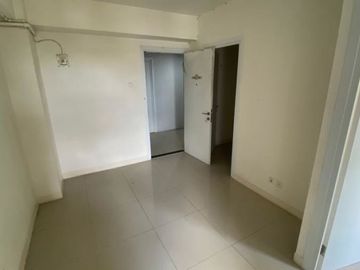 Apartemen type 2Bedroom kosongan green pramuka city JakPus