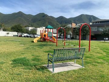 CASA EN VENTA LA JOYA CARRETERA NACIONAL MONTERREY