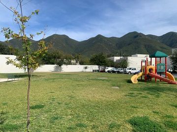 CASA EN VENTA LA JOYA CARRETERA NACIONAL MONTERREY