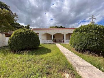 Casa en Venta en la Col. García Ginerés atención inversionistas