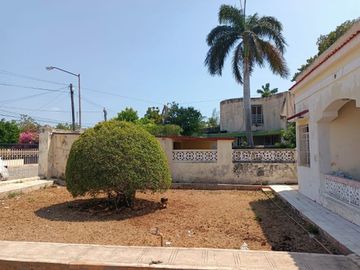 Casa en Venta en la Col. García Ginerés atención inversionistas