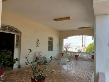 Casa en Venta en la Col. García Ginerés atención inversionistas