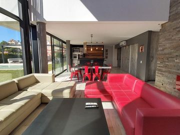 Codigo 631 - Pinamar - Casa En Alquiler