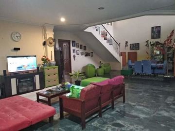Rumah jual di Perum Gegerkalong permai