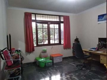 Rumah jual di Perum Gegerkalong permai