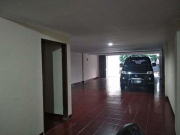 Rumah jual di Perum Gegerkalong permai
