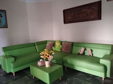 Rumah jual di Perum Gegerkalong permai