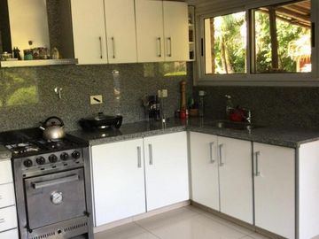 VENTA Hermoso chalet Bo El Cortijo Viejo, con 2400 metros de lote