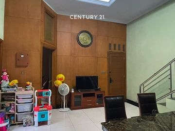 Dijual Cepat Rumah  Terawat Siap Huni Dalam Cluster Di Ciledug