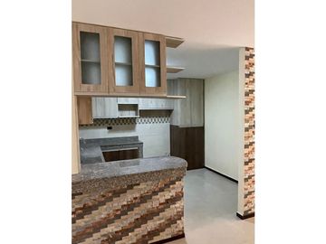 VENDO CASA REMODELADA EN MUCHO LOTE 2
