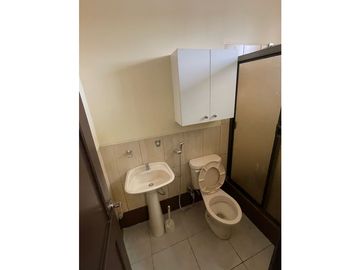 VENDO CASA REMODELADA EN MUCHO LOTE 2