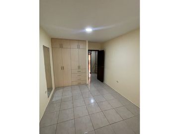VENDO CASA REMODELADA EN MUCHO LOTE 2