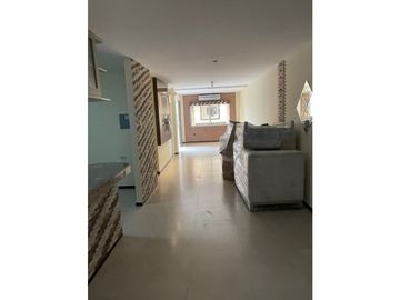VENDO CASA REMODELADA EN MUCHO LOTE 2