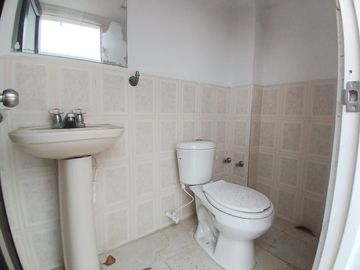 casa en venta en vipasa. Cod V125073