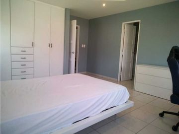 CASA EN EL CANGREJO DE TRES NIVELES 3REC 373M2 RESIDENCIAL DON ARTURO