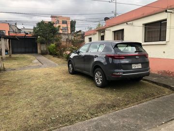 Venta Casa para remodelar, terreno 655mt., en sector sur