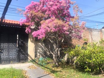 Venta Casa para remodelar, terreno 655mt., en sector sur