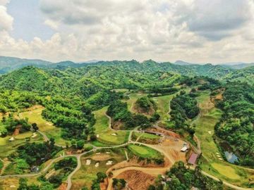 Penthouse in One Tectona Condominium with FREE Golf Rights