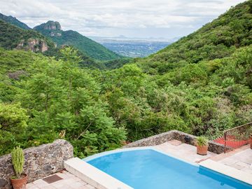 casa en venta, camino a Amatlan, Tepoztlan MORELOS