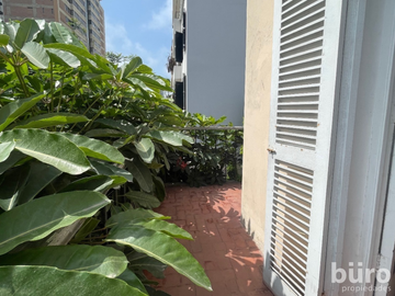 CASA EN VENTA A PASOS DEL GOLF SAN ISIDRO