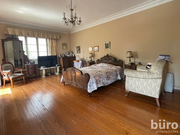 CASA EN VENTA A PASOS DEL GOLF SAN ISIDRO