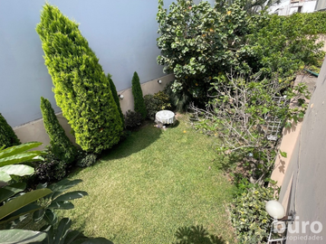 CASA EN VENTA A PASOS DEL GOLF SAN ISIDRO