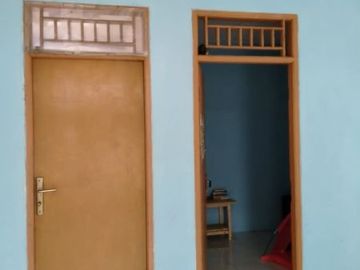 Dijual Rumah Cliedug Komplek Perdagangan Karang Tengah Ciledug Tangerang 2 Lantai Sudah Full Renovasi Bebas Banjir