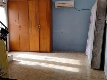 Dijual Rumah Cliedug Komplek Perdagangan Karang Tengah Ciledug Tangerang 2 Lantai Sudah Full Renovasi Bebas Banjir