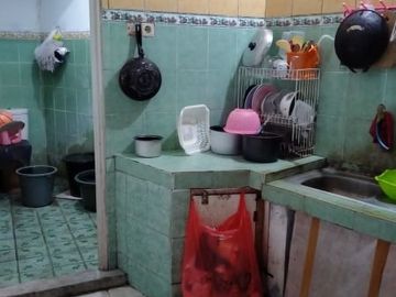 Dijual Rumah Cliedug Komplek Perdagangan Karang Tengah Ciledug Tangerang 2 Lantai Sudah Full Renovasi Bebas Banjir