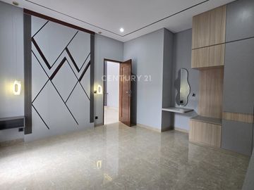 Dijual Rumah Cantik Mewah Siap Huni Di Joglo Jakarta Barat