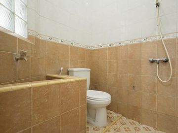 Rumah Bebas Banjir 10 Mnt ke Grand Galaxy Park LB 120 Siap KPR J-51579