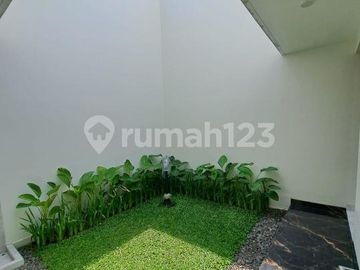 Rumah Cantik dan Mewah, Brand New 2 Lantai di Nusaloka BSD City