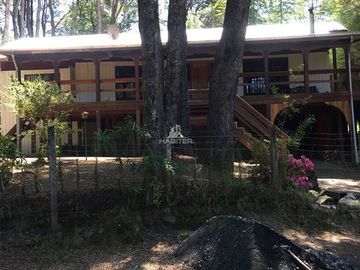 COD35744 Venta Sitio con gran casa en Caburga en Pucón