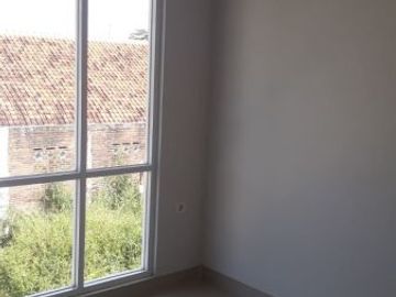 Rumah Asri dan Nyaman di Riung Bandung 2 menit ke SMKN 6 Bandung Harga 600jt-an Cash Free pajak&sup2;.