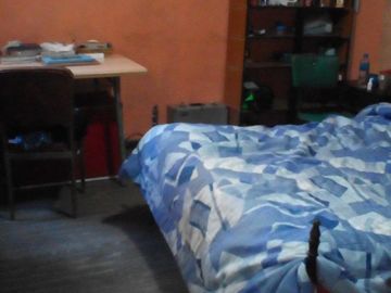 Jorge Goapper Propiedades MP 04-4362 VENDE EN BELL VILLE
PROPIEDAD INTERNA  sobre calle Cordoba 326 pleno centro,  4 dormitorios,  2 baños ,  2 cocina