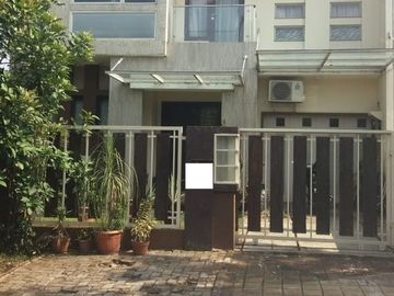 Dijual Rumah De Lantions Cluster Bahamas Blok A Lokasi Strategis Siap Huni Fully Furnished Murah