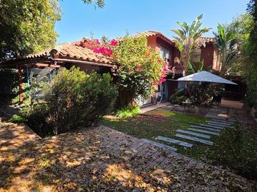 Casa en venta de 5 dorm. en Huechuraba