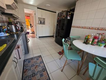 Casa en venta de 5 dorm. en Huechuraba